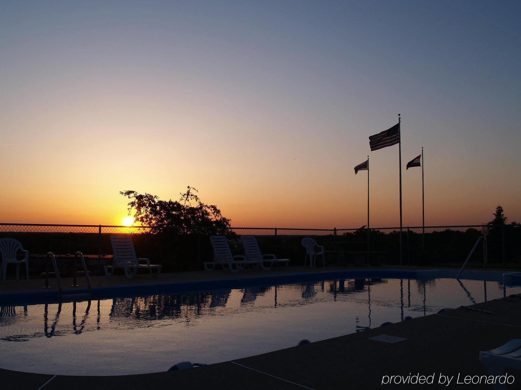 Pinemark Inn Suites Events Saint Clair Instalações foto